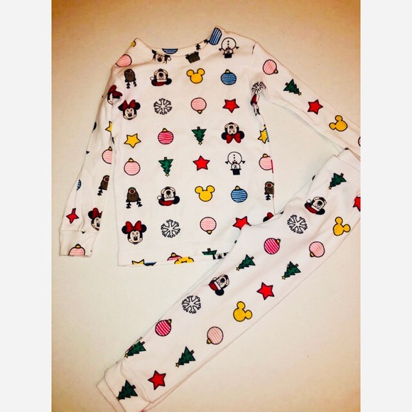 baby gap christmas pajamas